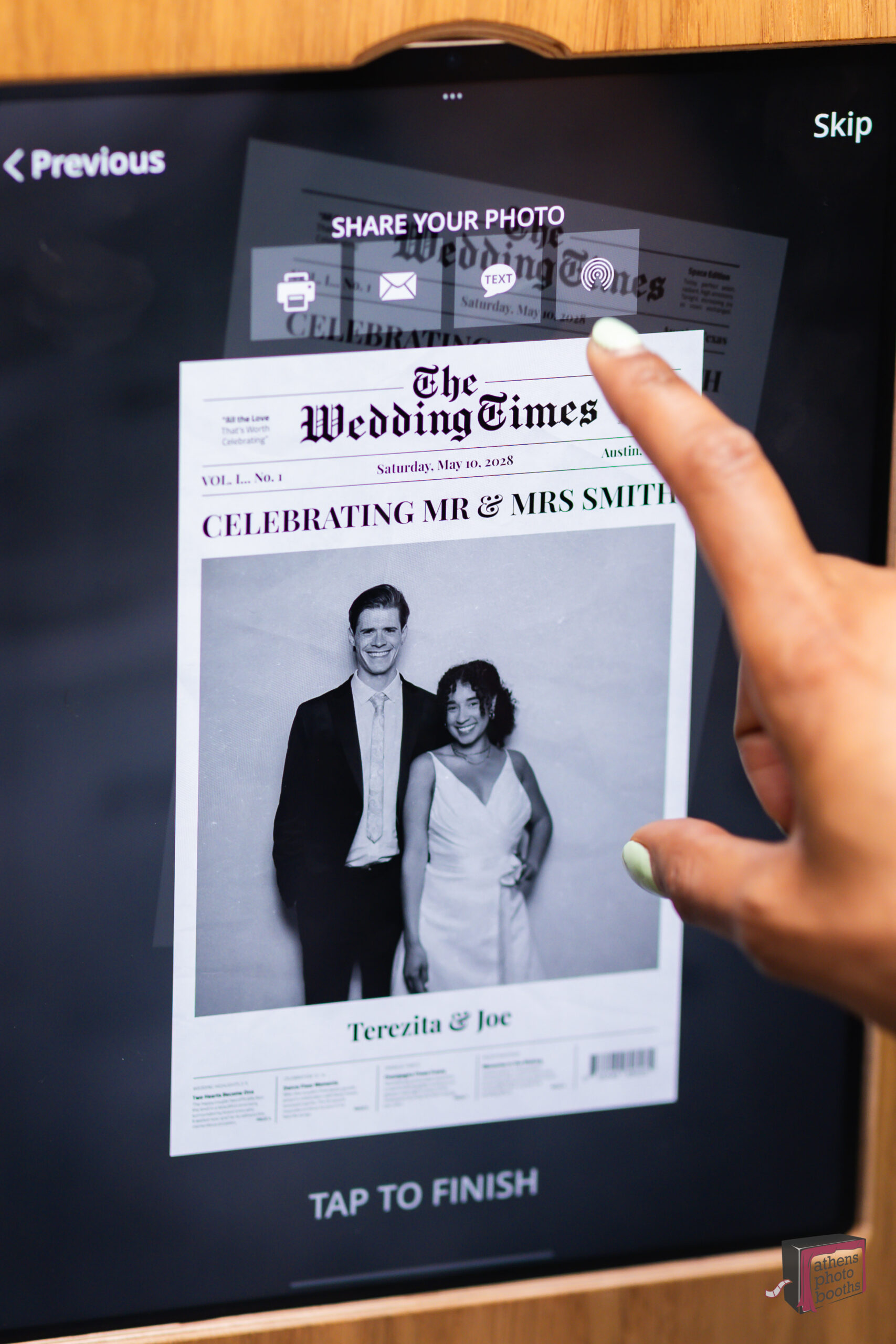 Wedding Paparazzi photo booth screen