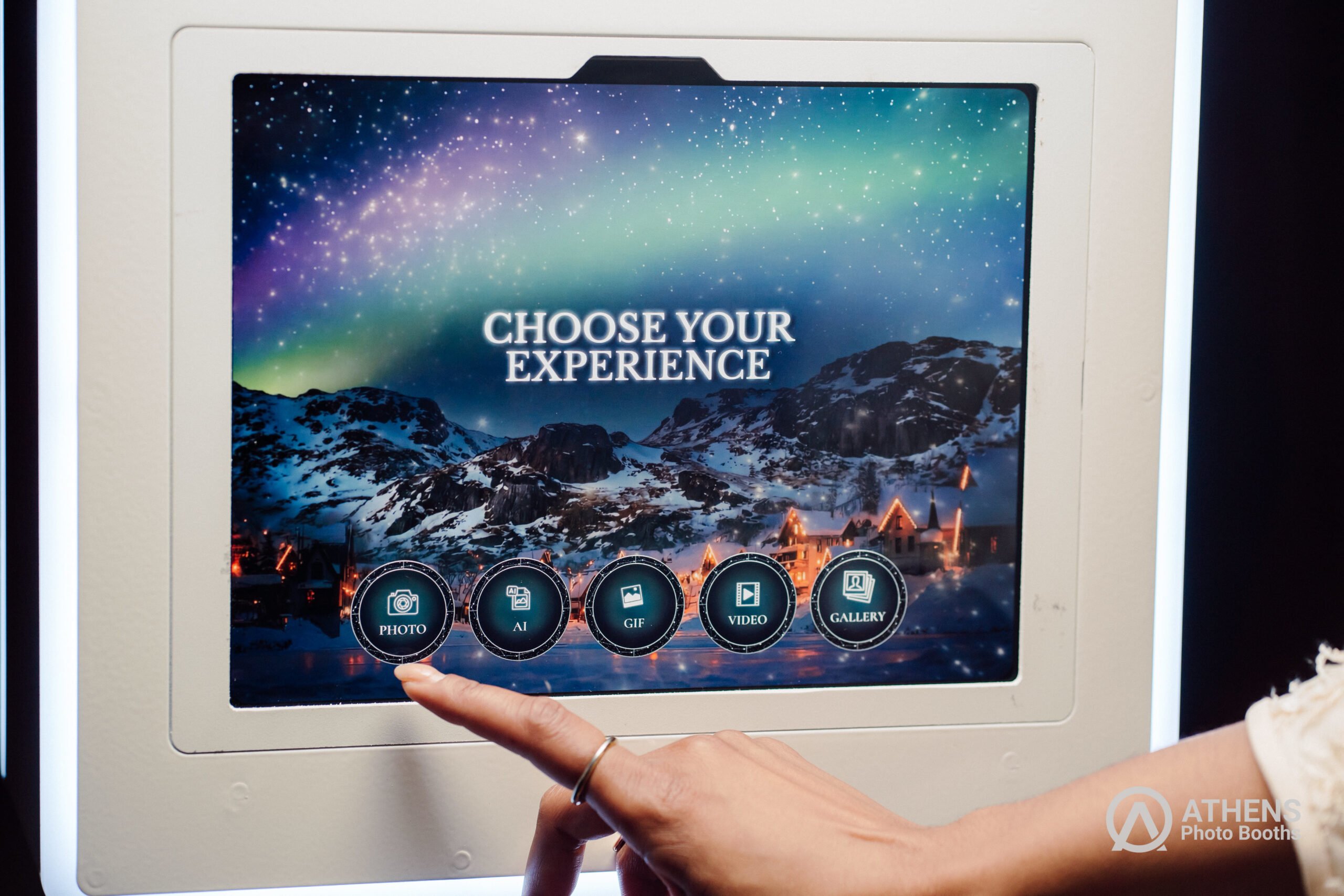 Northern lights experience screen